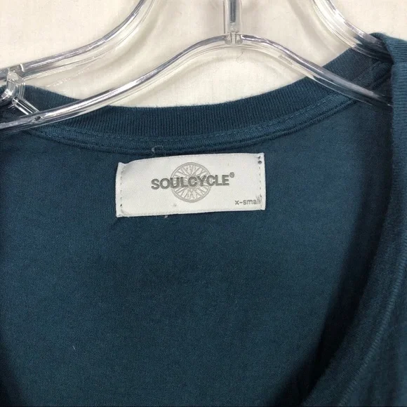 Soulcycle skull distressed muscle tank - Picture 3 of 8